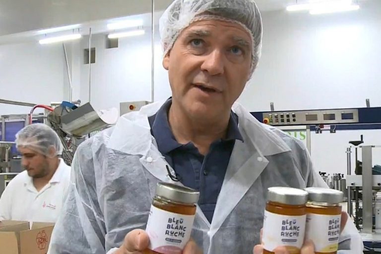 Arnaud Montebourg se lance dans les glaces fermières bio avec «La Mémère»