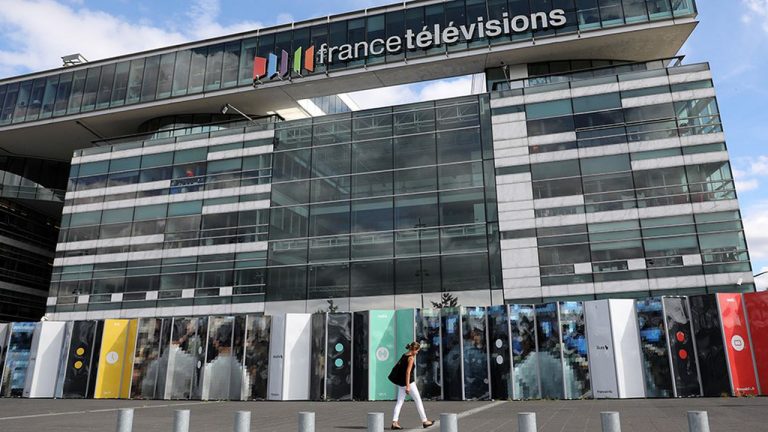 France télévisions et Skam lancent trois clips pour sensibiliser aux gestes barrières