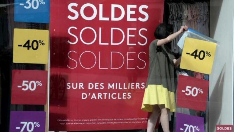 Des soldes d’hiver pour «atterrir» après une saison hivernale «abimée»