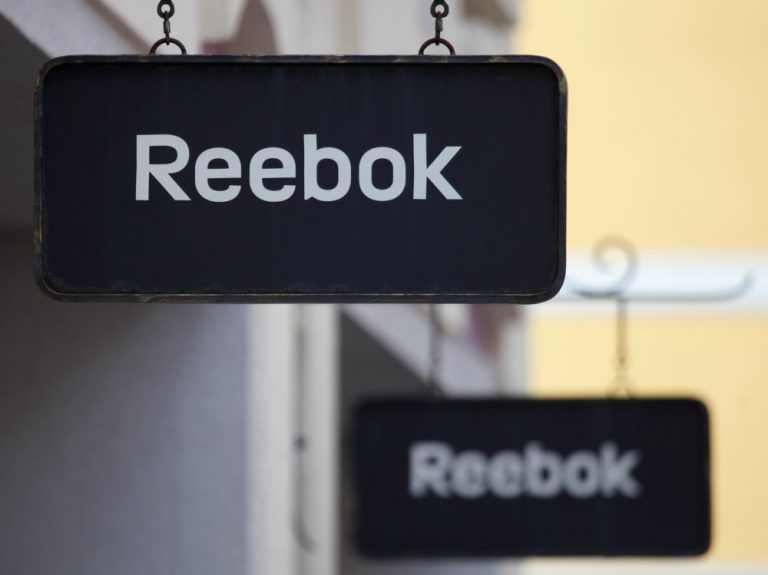 Adidas va vendre sa filiale américaine Reebok