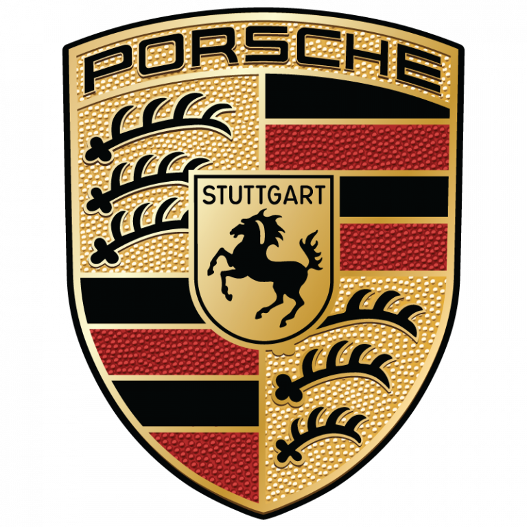 Porsche lance une collaboration avec Olivier Rousteing, directeur artistique de Balmain