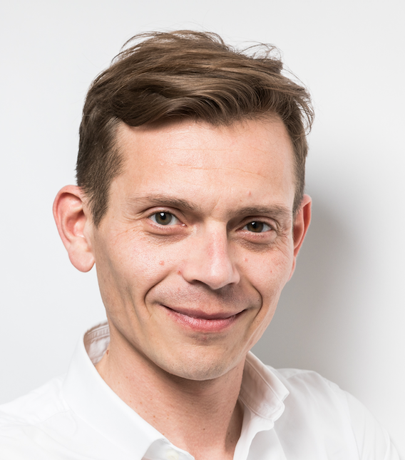 B. VEZIN (myblu) : «En France, nous comptons 2,5 millions de vapoteurs pour  12 millions de fumeurs»