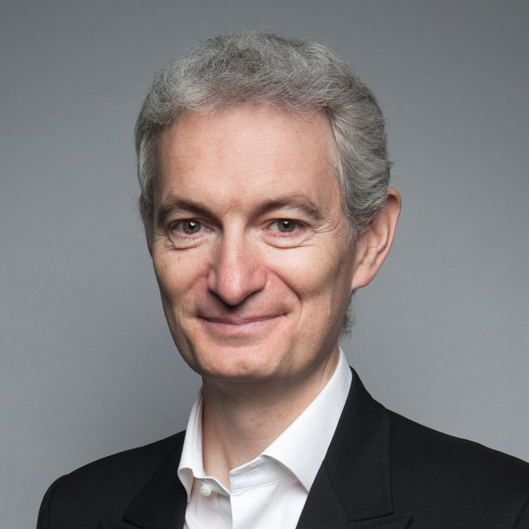 P. CALMARD (dentsu) : «Un annonceur qui ne communique pas maintenant prend le risque de disparaître»