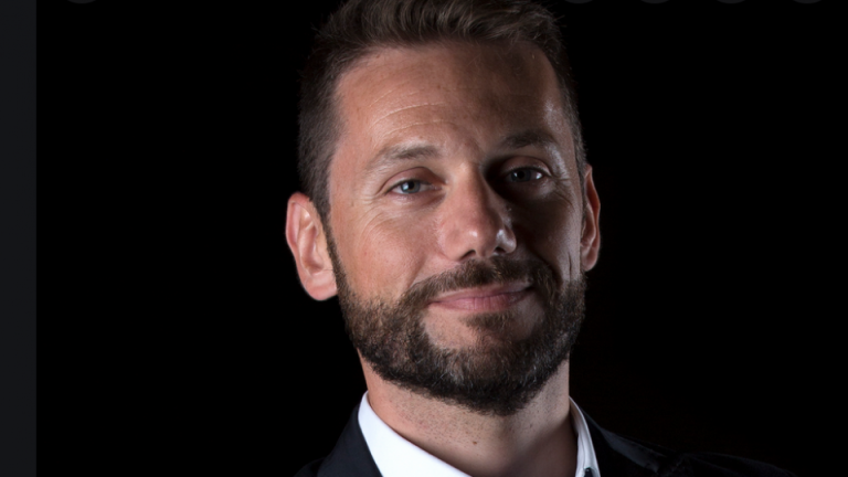 L. ALIPHAT (Renault) : «Renault Megane E-Tech 100% électrique : en neuf mois, 15.000 commandes fermes ont été passées»