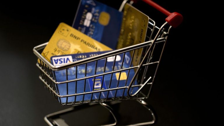 La consommation des ménages français repart à la hausse en mai (+0,7%) 