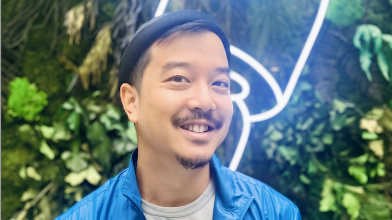 A. VU (Atomic Digital Design) : «La deuxième plus grosse communauté de Snapchatteurs est française»