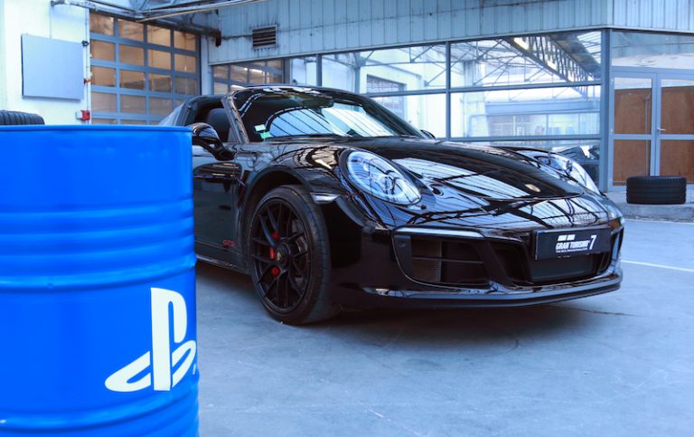 Saatchi & Saatchi France et PlayStation ouvrent un garage Gran Turismo pour tester en vrai les bolides du jeu