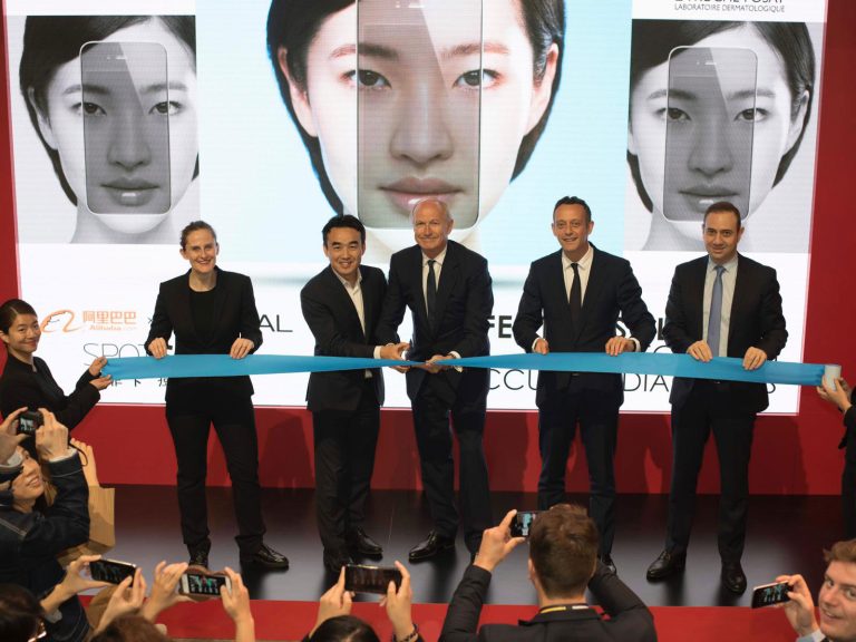 Alibaba et L&rsquo;Oréal signent un accord pour une industrie de la beauté plus verte en Chine