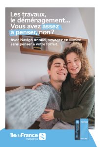 Île-de-France Mobilités déploie une nouvelle campagne de communication pour mettre en avant son pass Navigo annuel.