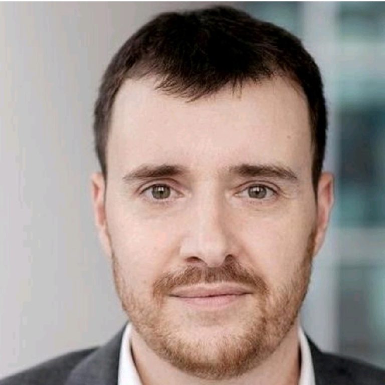 X. GUEPET (Île-de-France Mobilités) : «Le message de la campagne est clair et simple : Avec Navigo Annuel, pensez à tout sauf à votre forfait.»