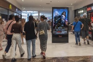 Clear Channel France innove et lance une offre inédite DOOH : Audience Garantie