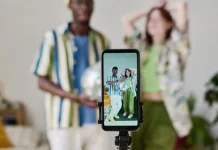 Présidentielle 2027 : les influenceurs s’imposent comme nouveaux faiseurs d’opinion