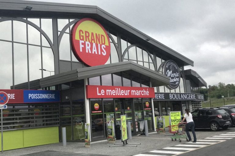 Magasins Grand Frais et Marie Blachère sommés de cesser leur activité