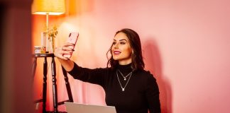 Audiens et l’UMICC s’allient pour renforcer la protection sociale des créatrices et créateurs de contenu