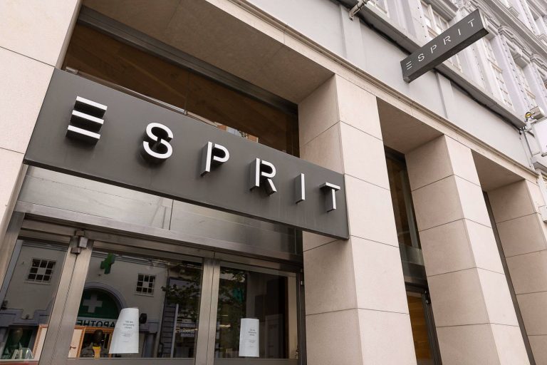 La marque de prêt-à-porter Esprit se retire du marché français