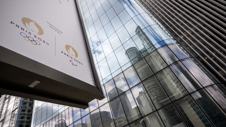 La publicité en France atteint 35,7 milliards d&rsquo;euros en 2024, mais prévoit un net ralentissement en 2025