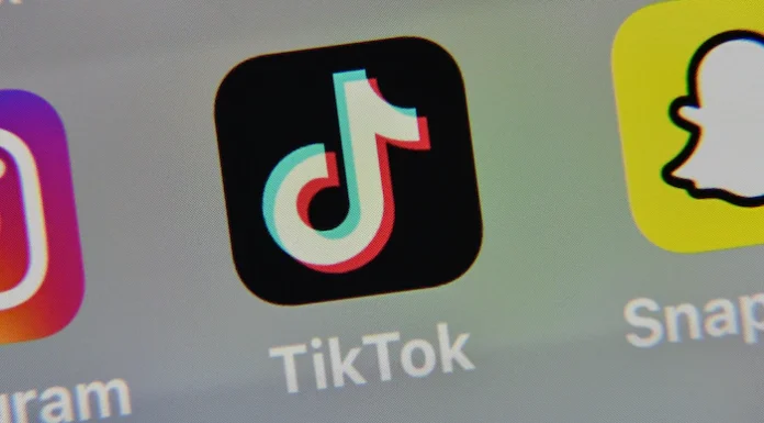 TikTok devient la principale source d’information des adolescents