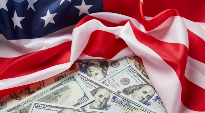 Consommation, inflation : les signaux d’alerte s’accumulent sur l’économie américaine