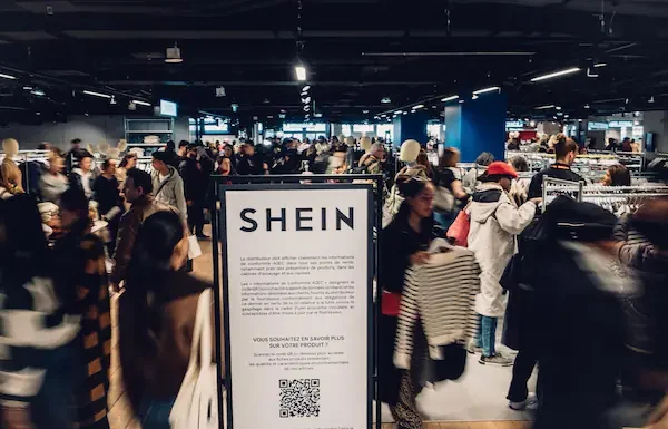 Shein attire la foule au BHV malgré les polémiques