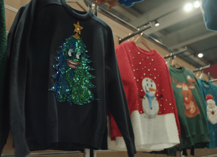 Carrefour et Publicis Conseil dévoilent des pulls pas comme les autres pour Noël