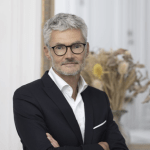 Jean-François Charvat nouveau Directeur Général ixina France