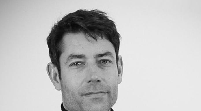 Simon LOUSSOUARN (Antidox) : «LinkedIn est un levier puissant pour transformer une stratégie d’entreprise en un récit partagé et mémorable»