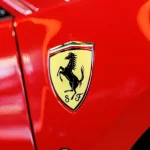 Ferrari temporise en livrant d’autres clients dans le monde