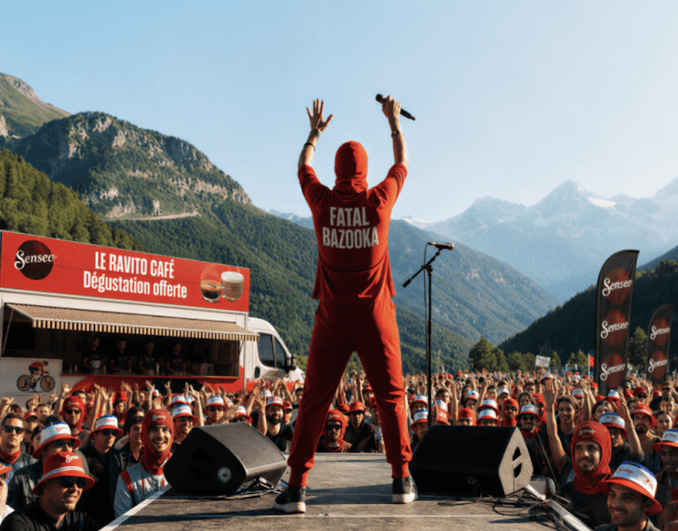 Senseo réveille le Tour de France avec un concert inédit de Fatal Bazooka