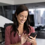 Les banques misent sur les influenceurs pour conquérir les 18-35 ans