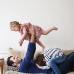 Parents solos : le nouveau marché convoité par les assureurs