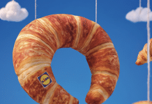 Lidl fait sensation à la Fashion Week de Paris avec le « NeckCroissant »